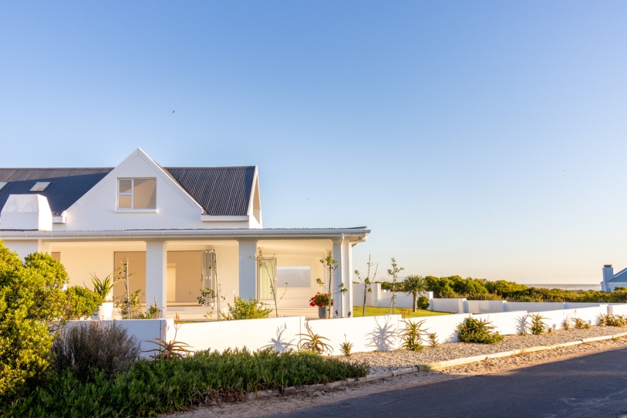 5 Bedroom Property for Sale in Grotto Bay Western Cape